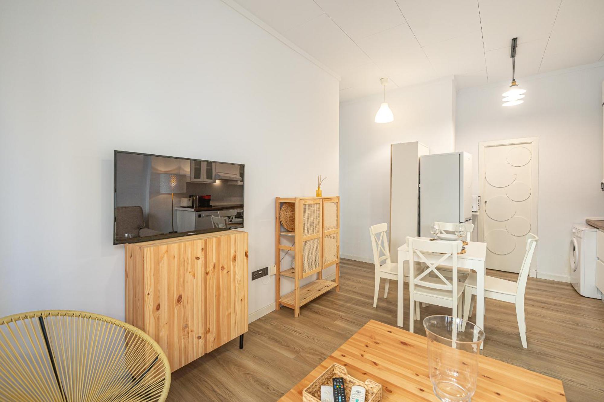 Dona Elvira Carreteria Apartment Малага Екстериор снимка