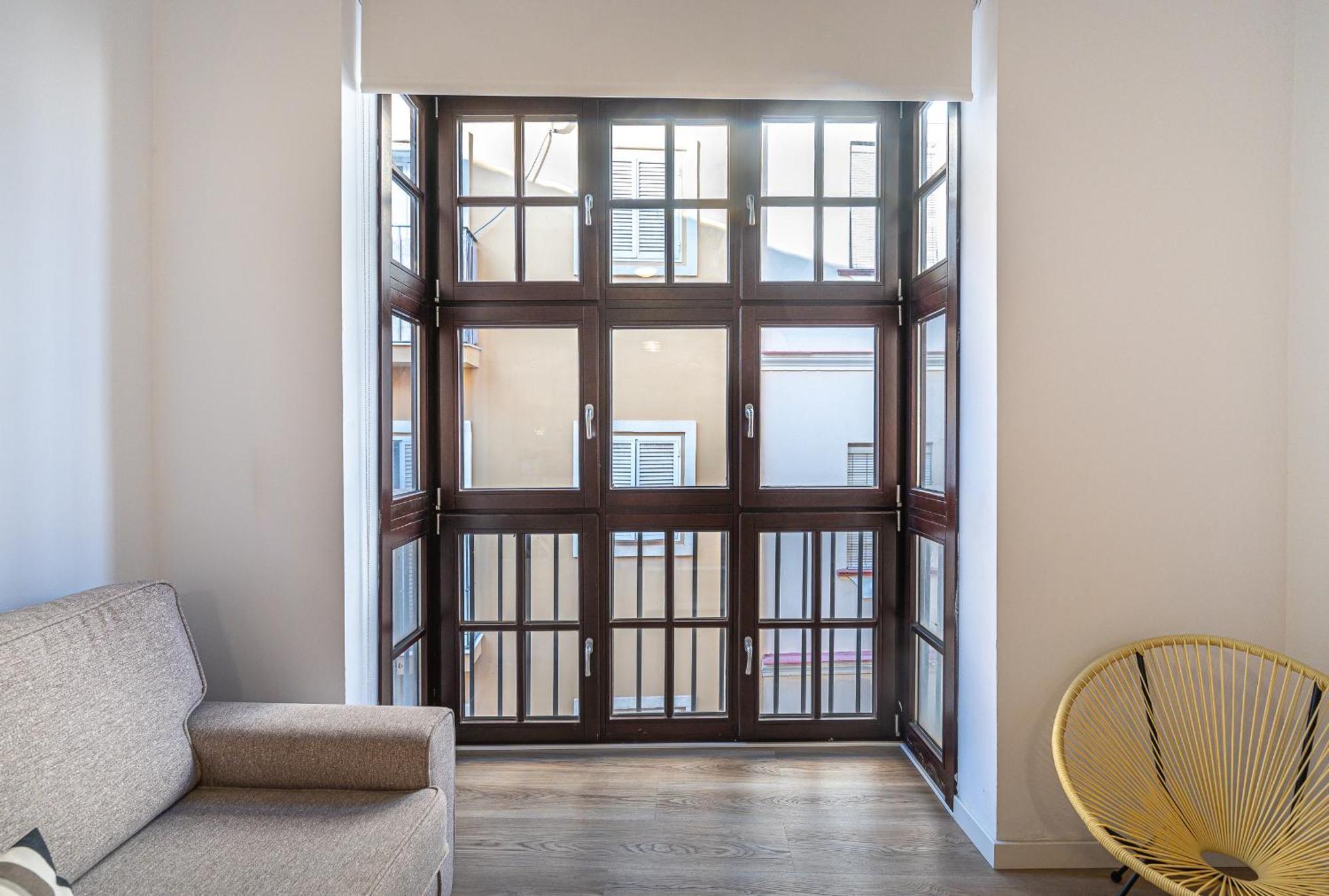 Dona Elvira Carreteria Apartment Малага Екстериор снимка