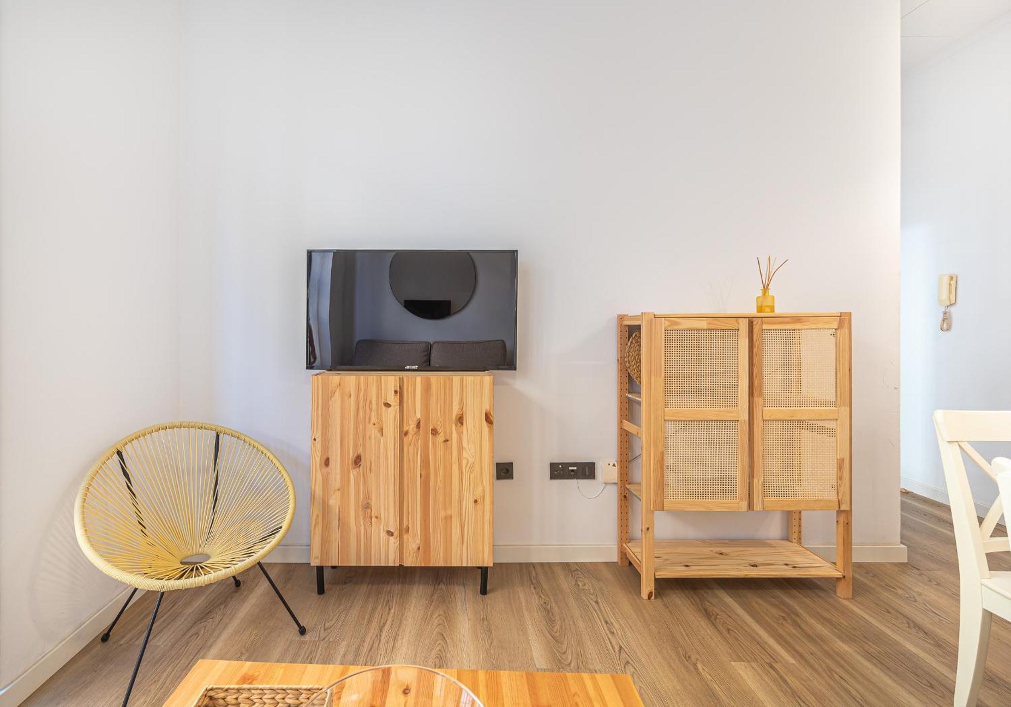 Dona Elvira Carreteria Apartment Малага Екстериор снимка