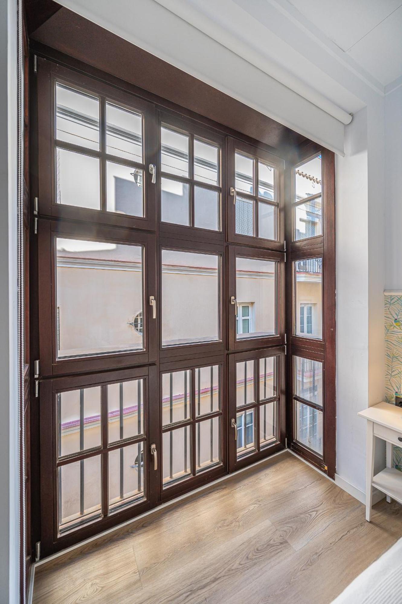 Dona Elvira Carreteria Apartment Малага Екстериор снимка