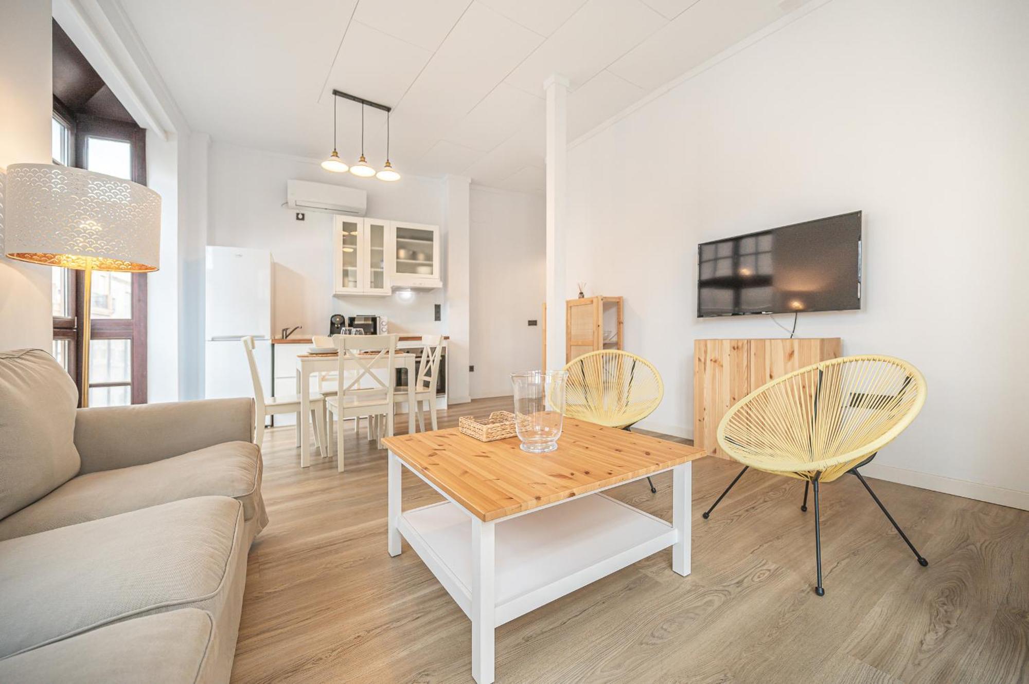 Dona Elvira Carreteria Apartment Малага Екстериор снимка